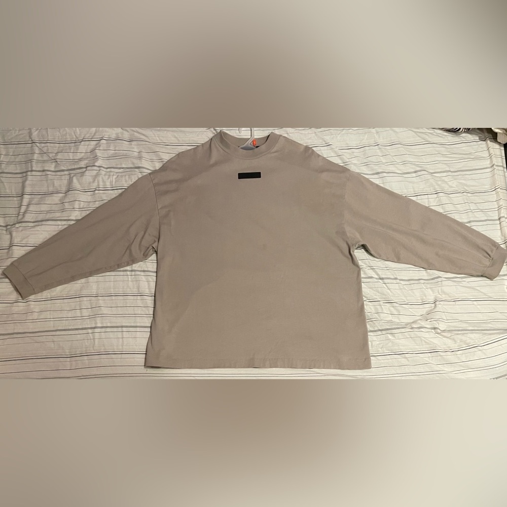 Fear of God ESSENTIALS baggy oversized Cotton long sleeve shirt- SIZE M